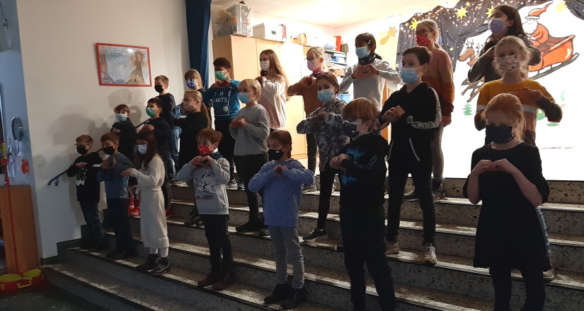 2.advent 4a